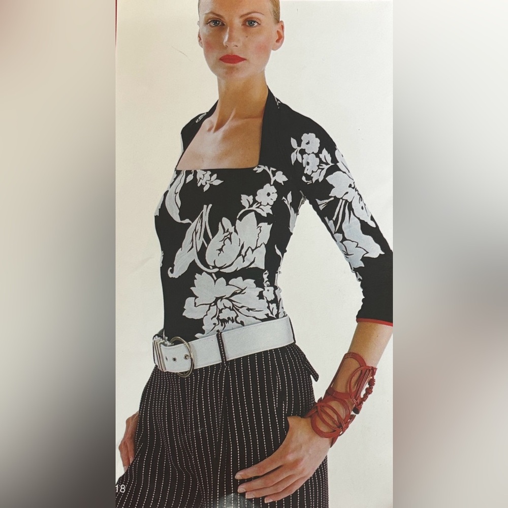 Gianfranco Ferre Knit Black/White Floral Print Top w Red Trim - 42